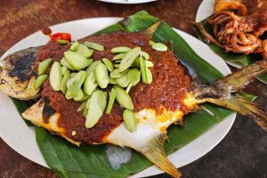 10 Kedai Ikan Bakar di Miri, Malaysia Yang Wajib Anda Cuba