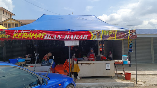 D'LEGEND KERAMAT IKAN BAKAR