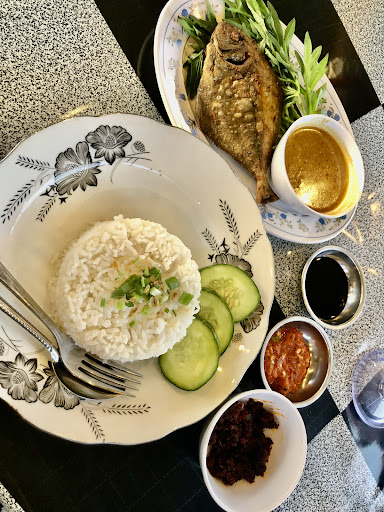 Warong Bawal Selat Melaka