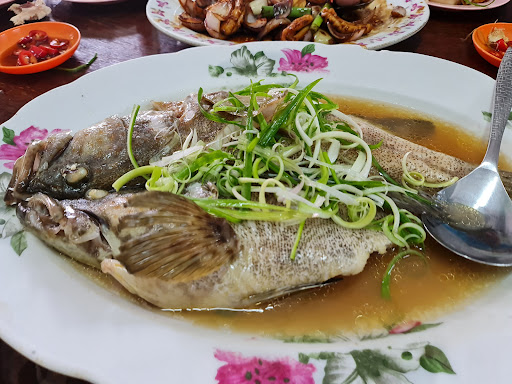 Loke Tien Yuen Restaurant • 乐天园酒家