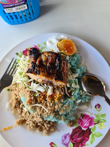 Nasi Kerabu Ayam Bakar Pohon Jati