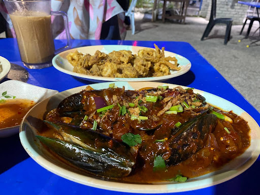 medan ikan bakar kg telok Zz NELAYAN