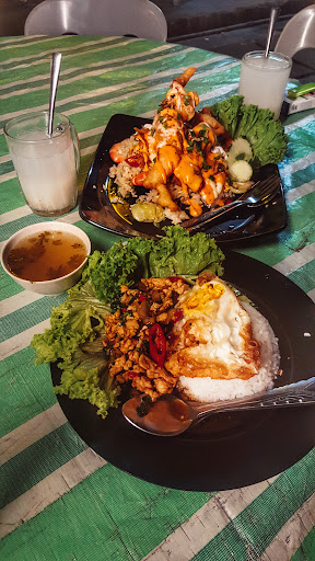 Azura Tomyam (Nasi Goreng Udang galah) Azura Tomyam (Nasi Goreng Udang galah)