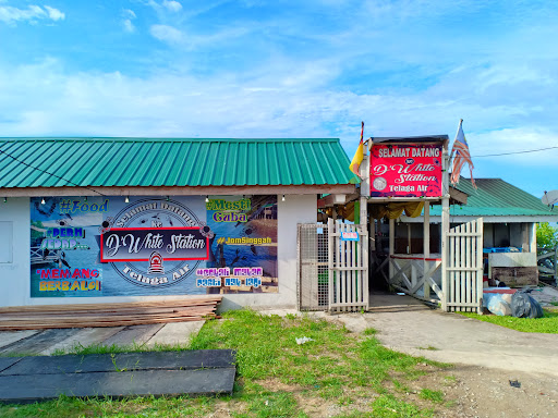 D'White Station Telaga Air Kuching D'White Station Telaga Air Kuching
