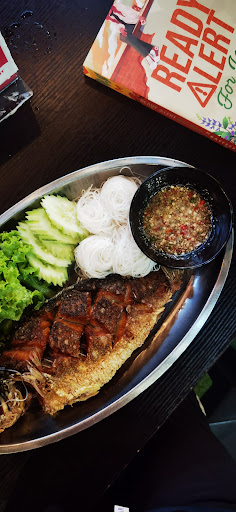 De' Putrees (formerly known as Sri Fathoni Seafood & Grill) De' Putrees (formerly known as Sri Fathoni Seafood & Grill)