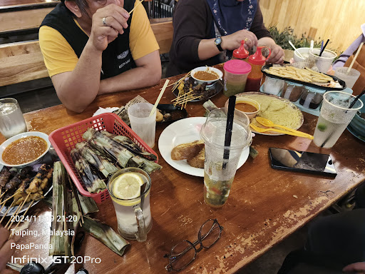 Restoran Are We Corner