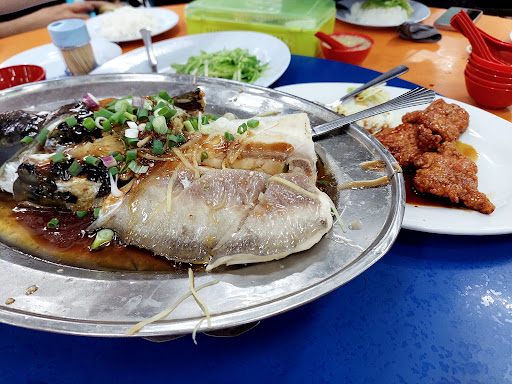 F4 Fish Head Restaurant