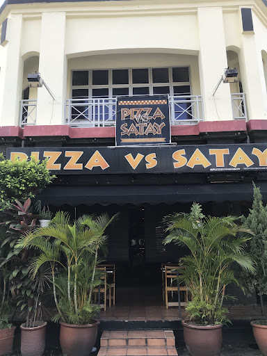 Pizza Vs. Satay
