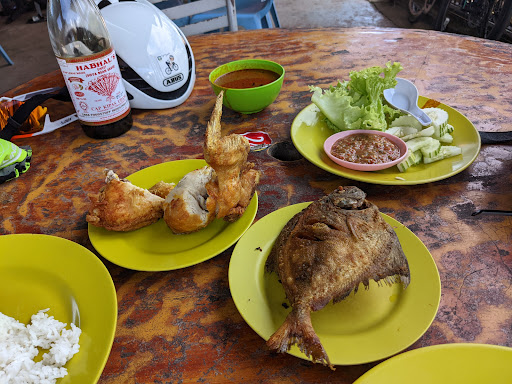 Restoran Kari Bawal Sembilang Restoran Kari Bawal Sembilang