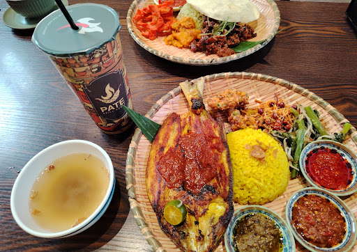 Pate Grill House