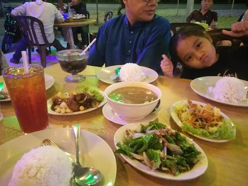 Restaurant D'menara Seafood & Ikan Bakar Restaurant D'menara Seafood & Ikan Bakar