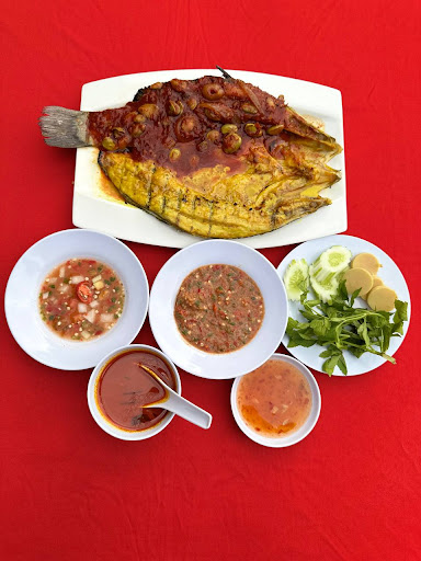 MONALISA IKAN BAKAR LANGKAWI