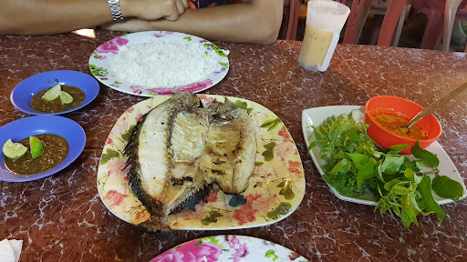 Kampung Pachakan Ikan Bakar Kampung Pachakan Ikan Bakar