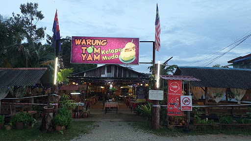 Warung Tomyam Kelapa Muda