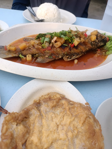 Azwan Tomyam Seafood