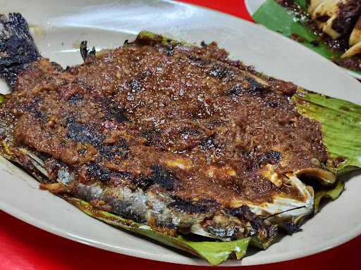 Mat Ikan Bakar Mat Ikan Bakar