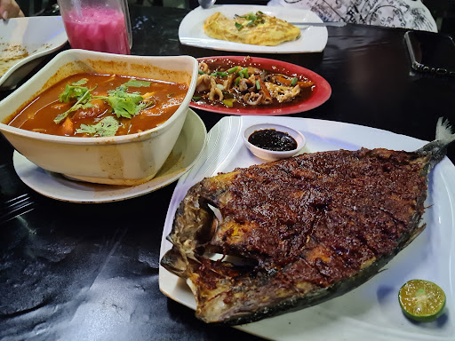 Rania Ikan Bakar Rania Ikan Bakar