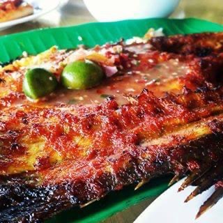 Man Bai Ikan Bakar