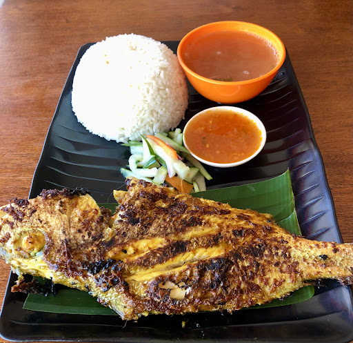 Stesen Ikan Bakar Legend