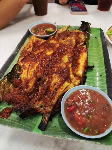Kedai Pokok Manggis Ikan Bakar Tomyam