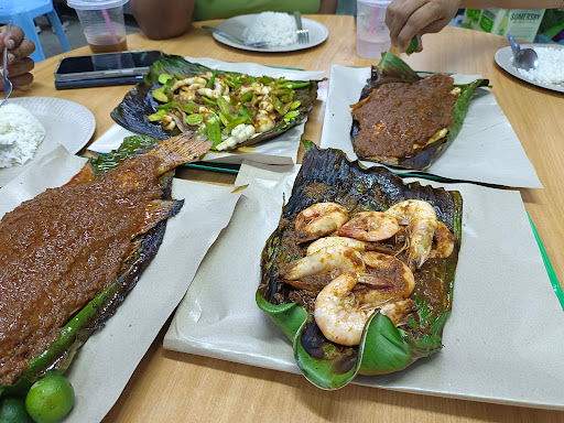 Kedai Kopi Dan Ikan Bakar Kelang lama老火较烧鱼啤酒屋