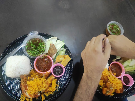 Salwani Ikan Bakar Salor