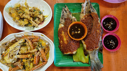 Mukmin Ikan Bakar Crystal Bay Alai