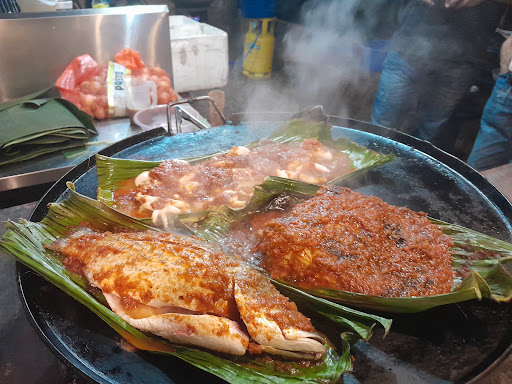 IKAN BAKAR BERAPI BATU OMPEK