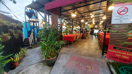 Lan's Corner Ikan Bakar Sambai Meletop Baq Hang