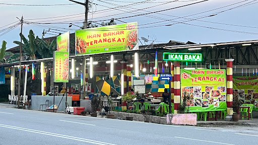 Restoran Ikan Bakar Terangkat