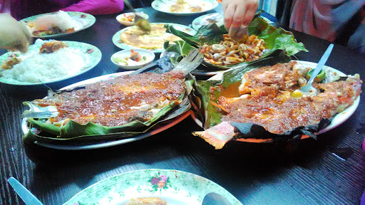 Pak rashid ikan bakar
