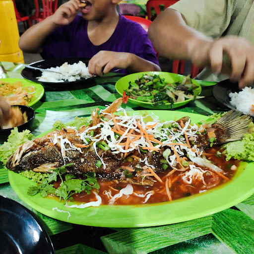 Ayup Tomyam Seafood