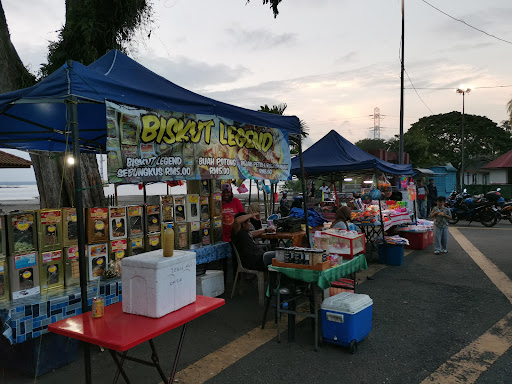 YOYO IKAN BAKAR.No.09 Medan Selera Teluk Sengat