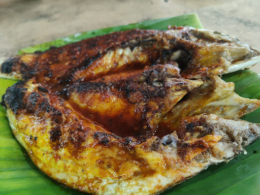 Kak G Ikan Bakar Desa Permata