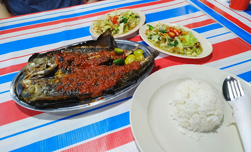 Restoran Ikan Bakar Muara Sg Melaka