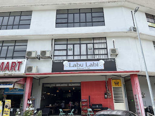 Labu Labi Restaurant & Cafe