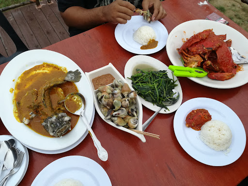 Mr Crab Seafood and Steamboat Restaurant