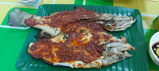 No 4, Medan Ikan Bakar Pernu-umbai No 4, Medan Ikan Bakar Pernu-umbai