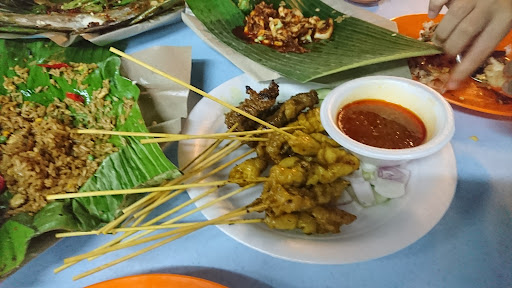 Modern Fishing Restaurant (Nasi Goreng Seafood Stulang)