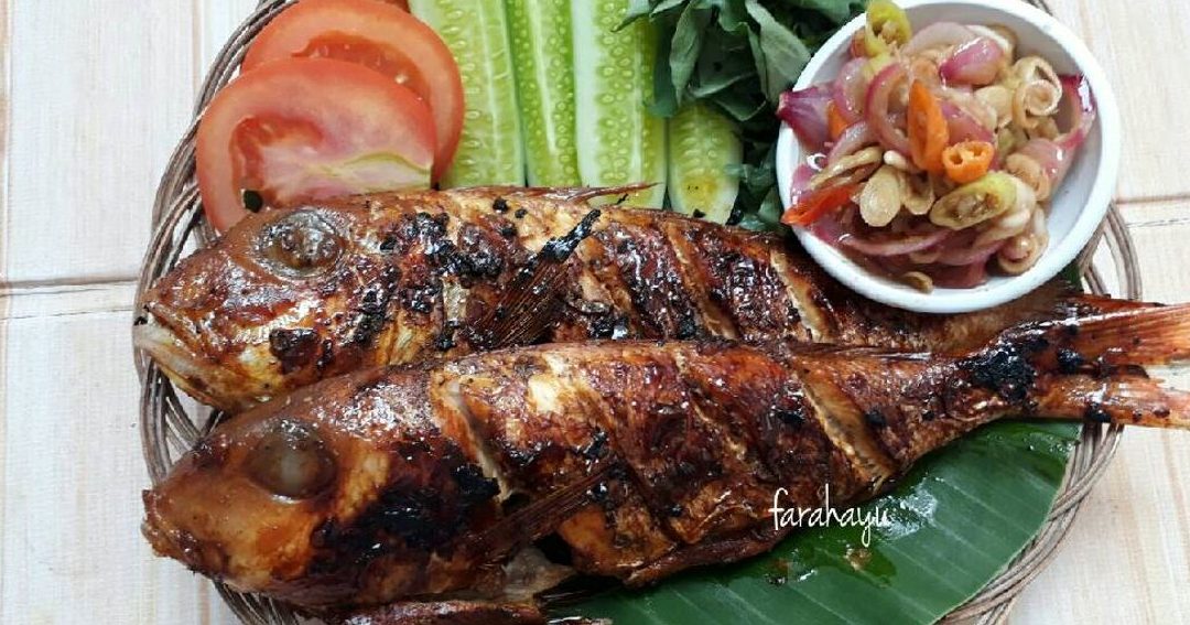 ikan bakar berapi batu ompek