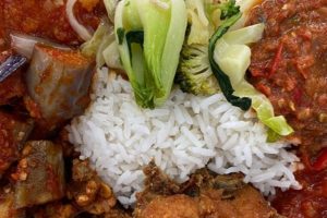 Pak Su Nasi Campur Ala Kampung
