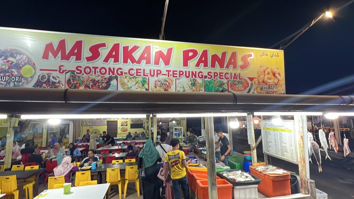 restoran ikan bakar pantai timur