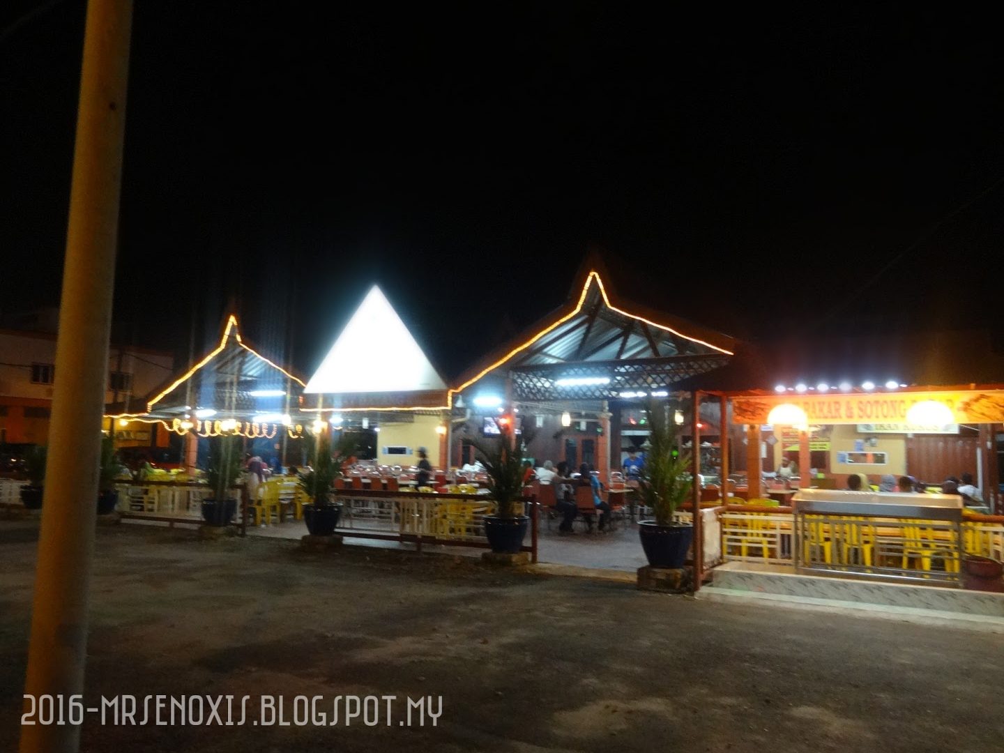 Restoran Warung Ikan Kukus ( Lumut, Perak ) 1 restoran warung ikan kukus lumut perak