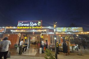 Warung Upih Ikan Bakar Seafood Beach Restaurant