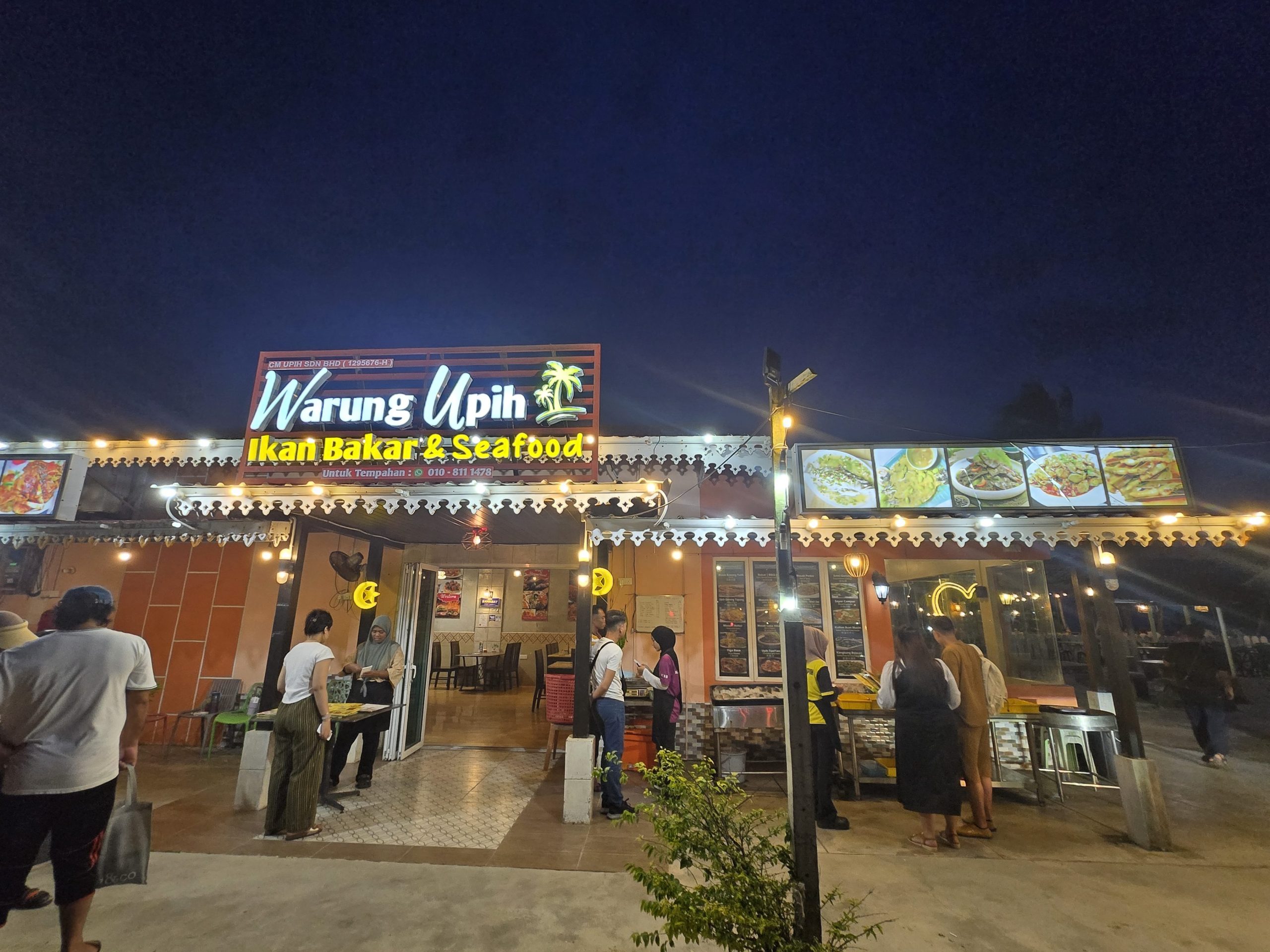 Warung Upih Ikan Bakar Seafood Beach Restaurant 1 warung upih ikan bakar seafood beach restaurant scaled